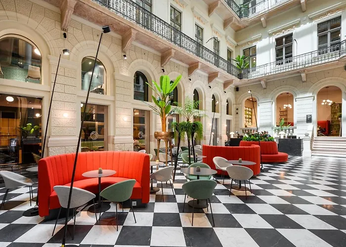 Hotel Oktogon Haggenmacher By Continental Group